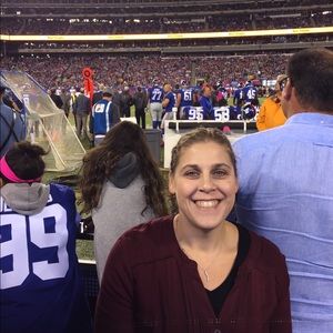 Meet your Posher, Jennifer